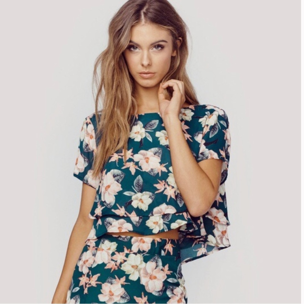 Show Me Your Mumu Tropical Candice Crop Top